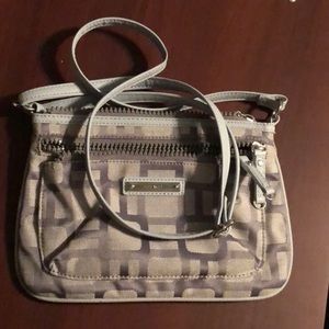 Nine West Gray Diver Geometric Fabric  Small 3 Zip Pocket Crossbody NEw